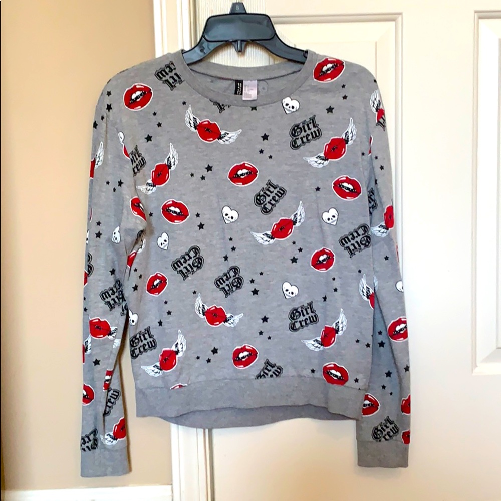 H&M Divided “Girl Crew” Skulls and Lips Sweatshirt
